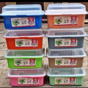 Plastic Plate Rack With Cover.